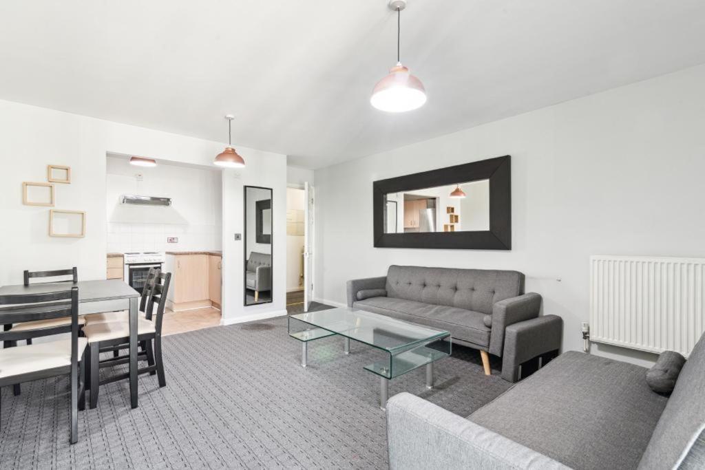 Docklands Cozy View Apartment London Exteriör bild